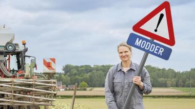 Modder op de weg - 